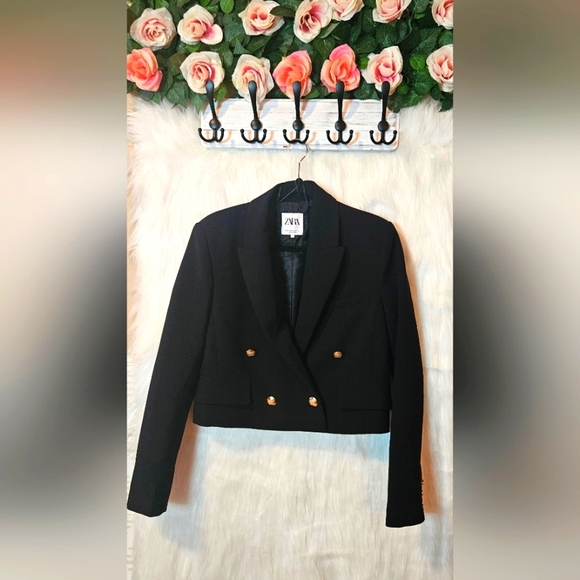 Zara Classic Black Cropped Blazer - Picture 1 of 5